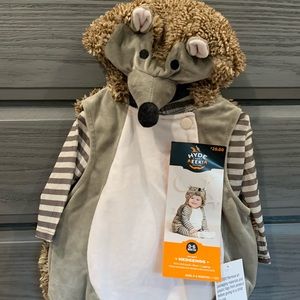 Infant hedgehog costume! 🦔